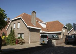 Dak reinigen St. Willebrord (eindresultaat)