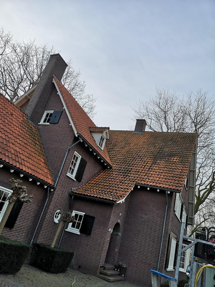 Dakreiniging keramische pannen Klein-Zundert